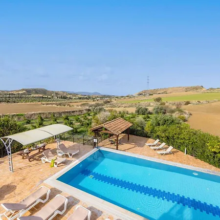 Kambos Ena ヴィラ Polis