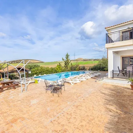 Kambos Ena فيلة *